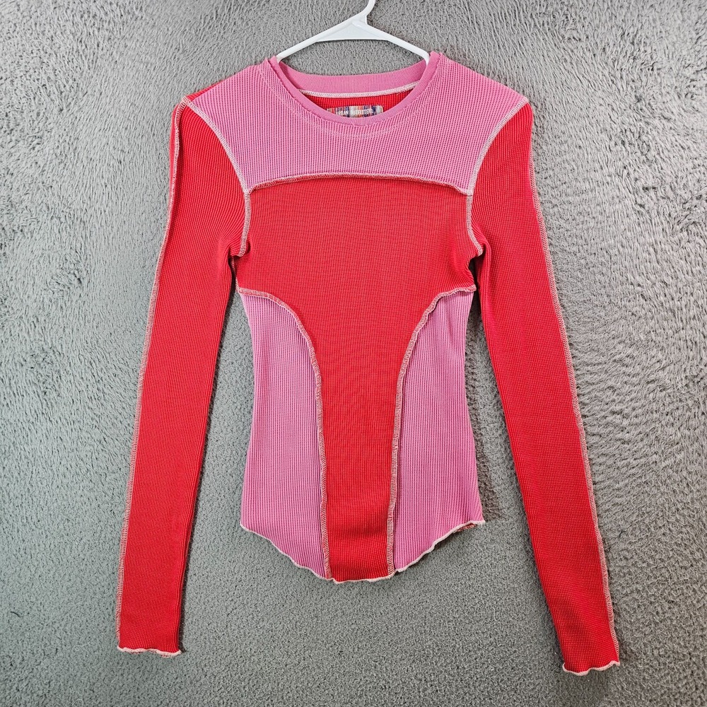 Urban‎ Outfitters Tee Top Women XS Waffle Knit Spellout Pink Red Orange Stretch